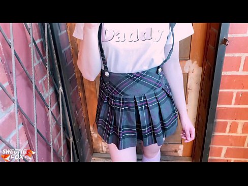 ❤️ Ang mag-aaral na babae ay sumipsip ng kanyang titi nang malalim at nag-fucks sa halip na mga klase. ❤️ Fuck video sa amin ️❤