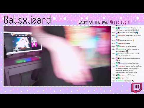 ❤️ NAKALIMUTAN NG GAMER NA I-OFF ANG STREAM AT NAGSQUIRTED LIVE ON AIR ❤️ Fuck video sa amin ️❤